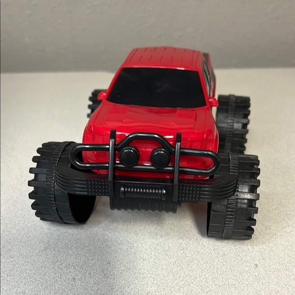 Red and Black Off-Road Toy Vehicles - Picture 5 of 5